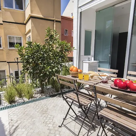 Lovelystay - Artsy Real Apartmán *