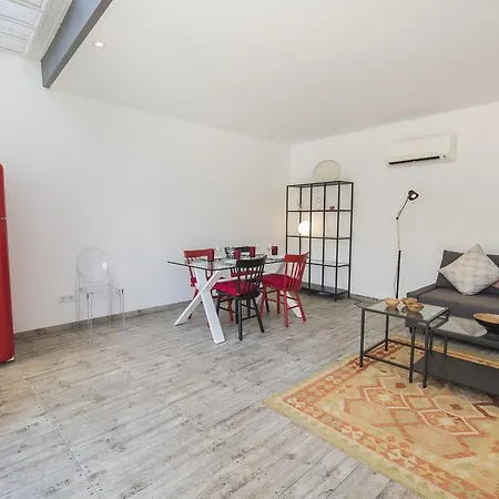 Appartamento Lovelystay - Artsy Real