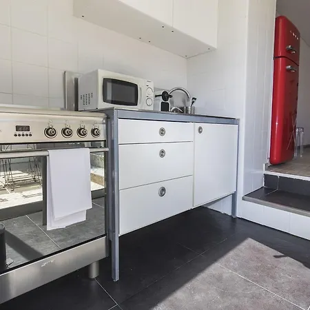 Lovelystay - Artsy Real Apartman Lisboa